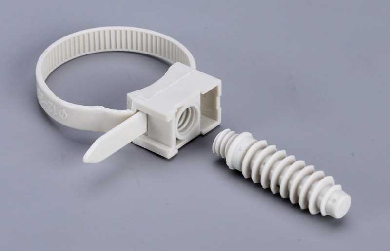 Способы крепления проводов и кабелей: к стене, потолку, столбу, трубе, кабелю